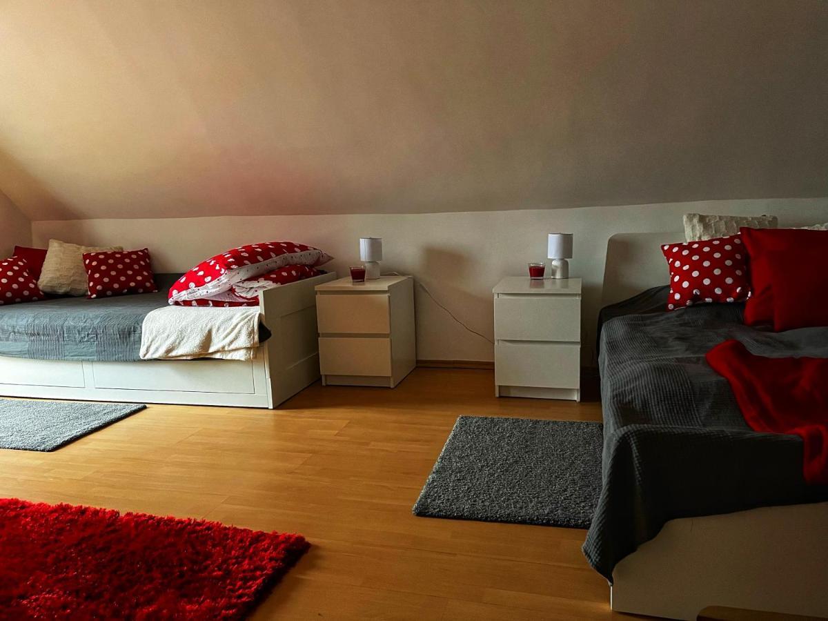 Poettyoesotthon Vendeghaz Lägenhet Tiszabábolna Exteriör bild