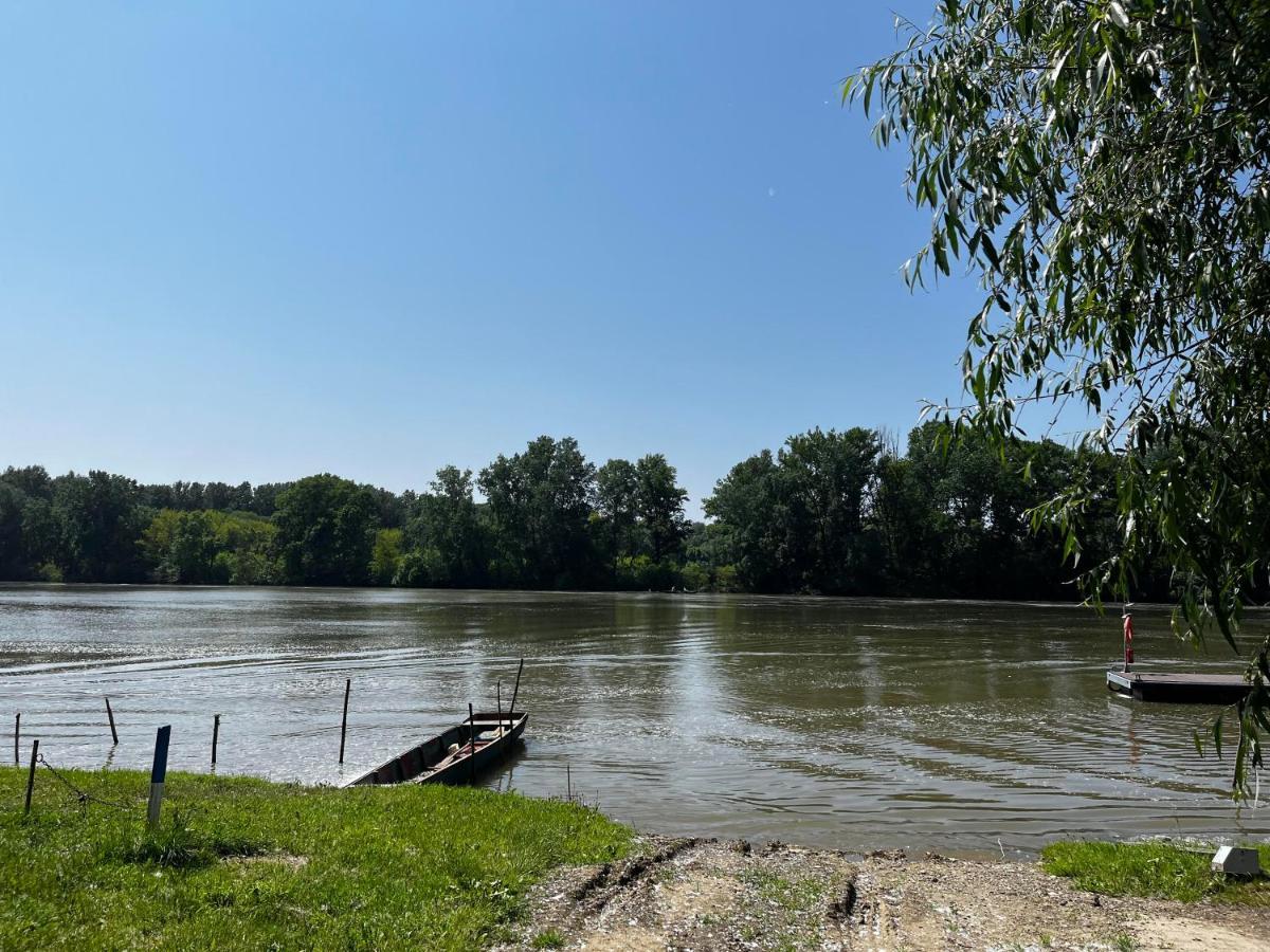 Poettyoesotthon Vendeghaz Lägenhet Tiszabábolna Exteriör bild